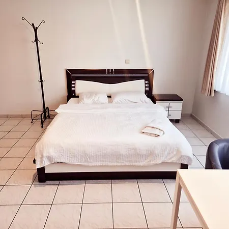 Flatpolis Brussels Airport Budget Apartment